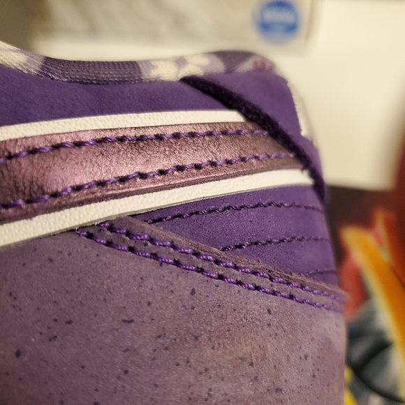 NIKE SB DUNK LOW PURPLE LOBSTER SIZE 10.5 USED- LOOKS NEW- COMES W/BOX AUTHENTIC - Picture 2 of 16